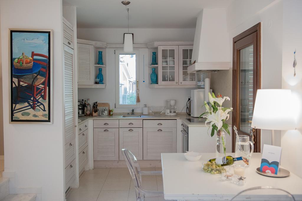 Naftilos Villa Sani Sani  Exteriör bild